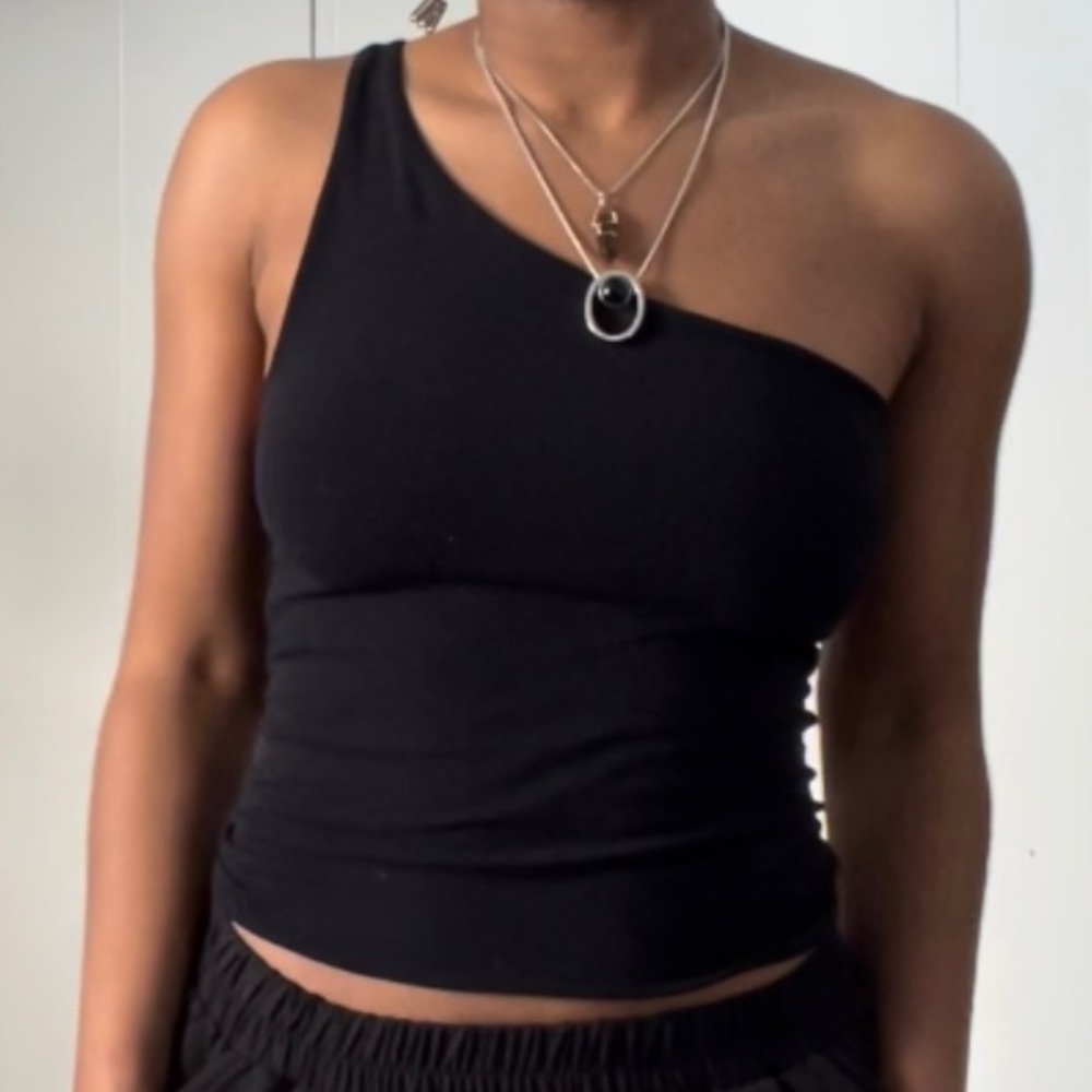1 shoulder asymmetric tank top
